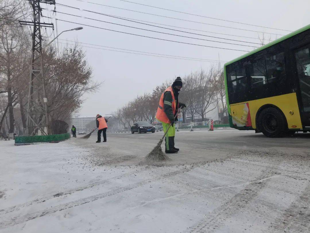 高速路况讯息截至18日16时30分伊齐高速,齐甘高速,双嫩高速大齐高速