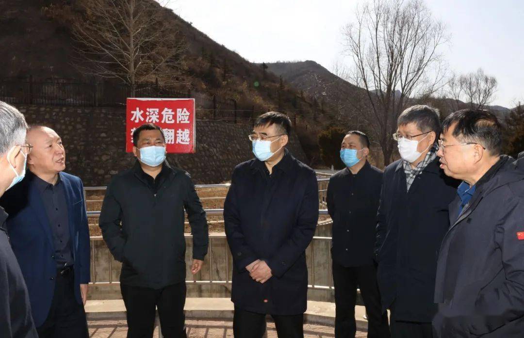 3月6日,忻州市委副书记,市长,市总河长李建国在宁武县巡查汾河水量