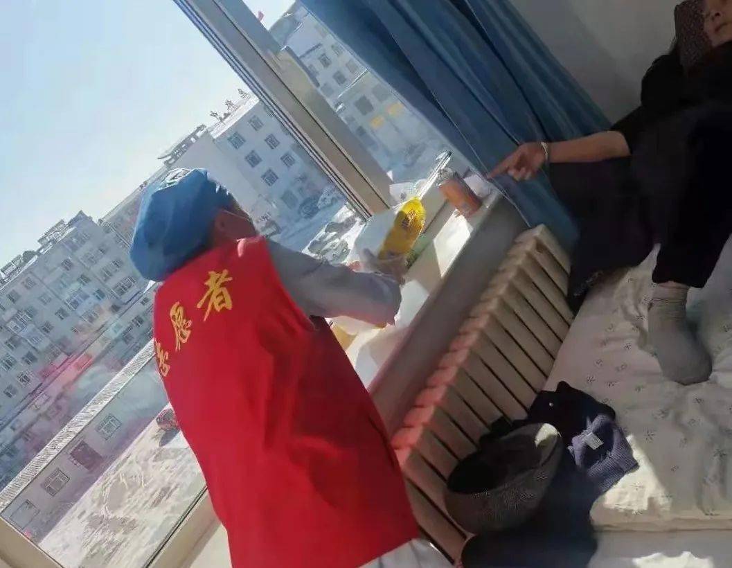 建团一百年青春学雷锋团萝北县委开展献礼建团一百年学习雷锋志愿行