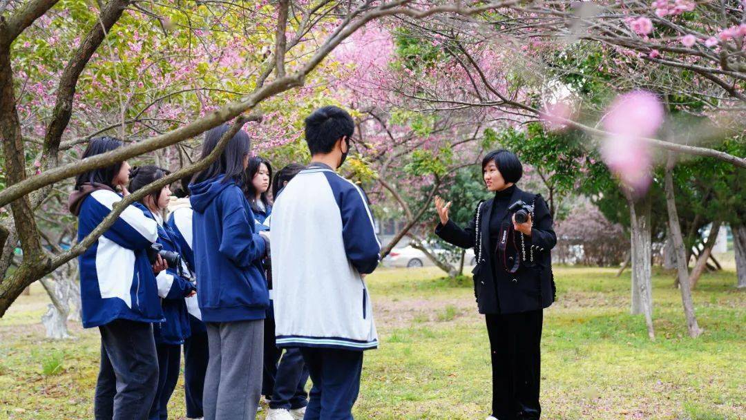 放风筝玉环市城关合垟小学 课间仙居县第二中学学生 阅读仙居县第一