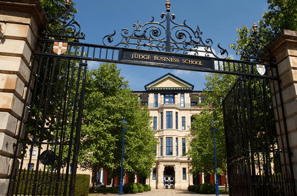 英国top5商学院开了哪些硕士课程什么背景拿到offer