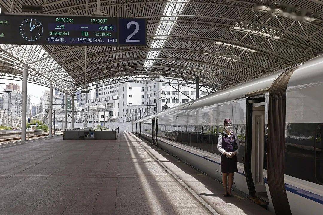 虹桥_列车_旅客