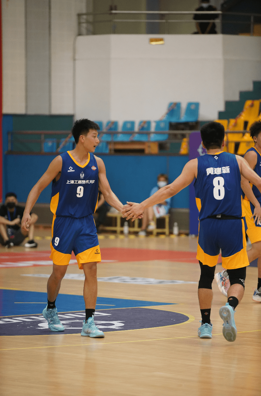 蔡士港15分6篮板4助攻张俊杰28分7助攻陈子帆12分10篮板湖南师范大学