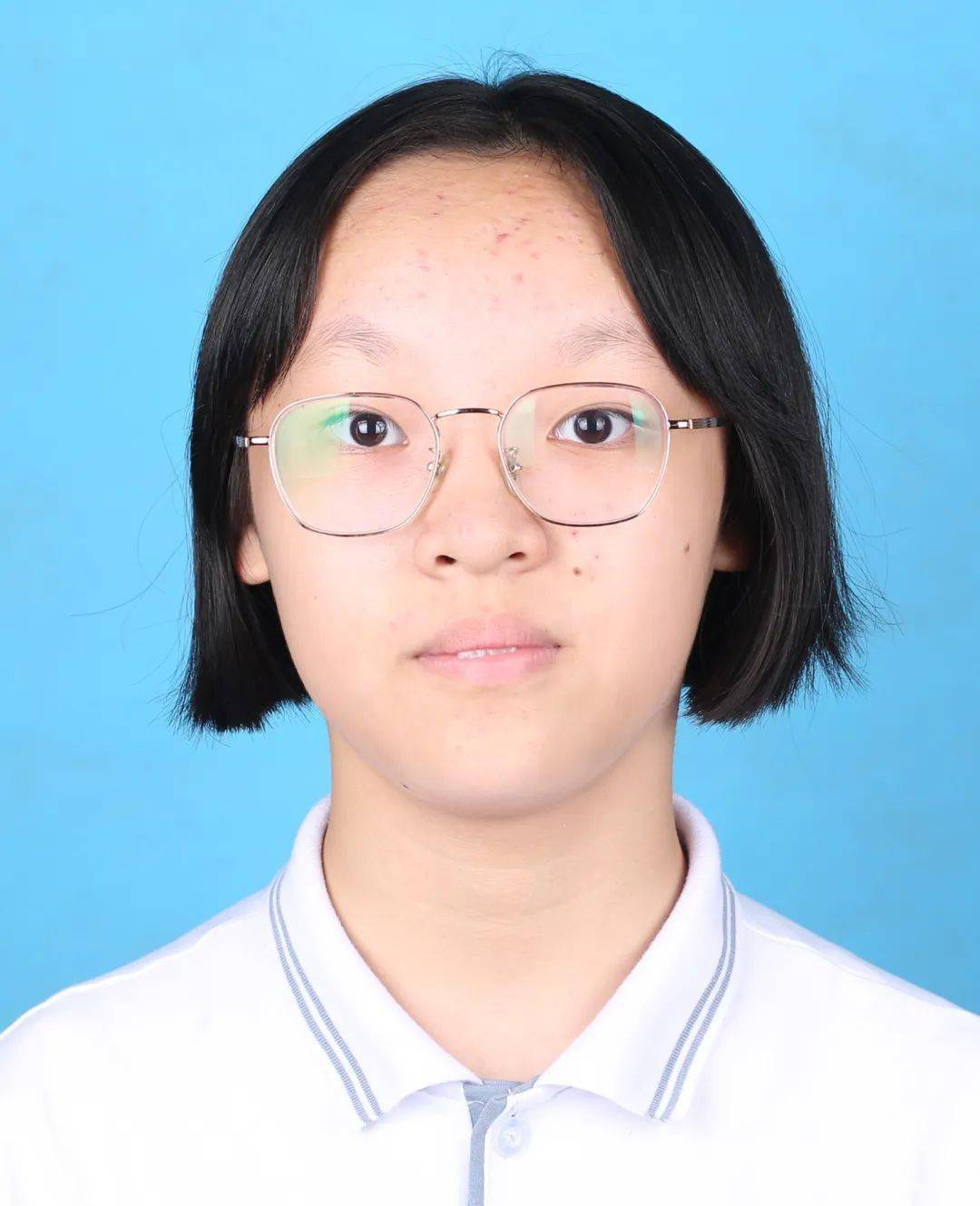 "蒲公英"普法朗读者:李晨欣-漳州一中芝山校区)中华人民共和国社区