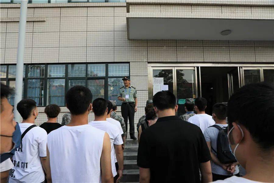 站正式启动,来自全县16个镇(街道)的应征青年将怀着对军旅生活的向往