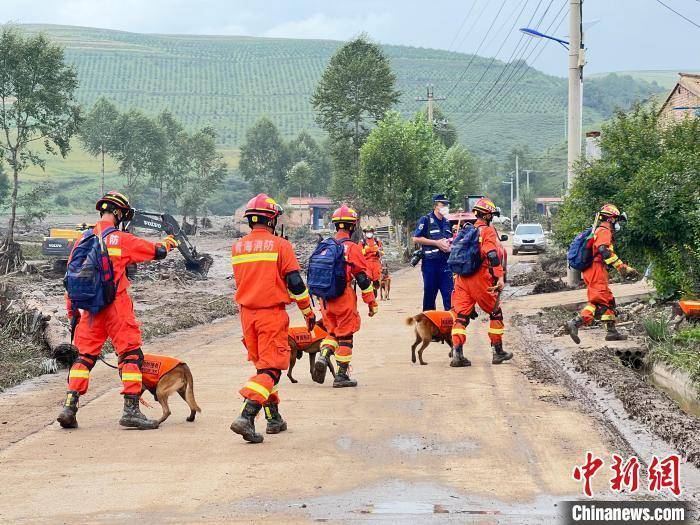 青海大通山洪灾害救援超24小时：凡人善举汇聚点滴感动