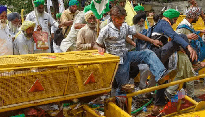 印度首都再次爆发农民抗议：数千人冲破路障高喊口号