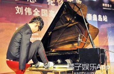 2008年,和刘德华共同为奥运加油,合作歌曲《天意.