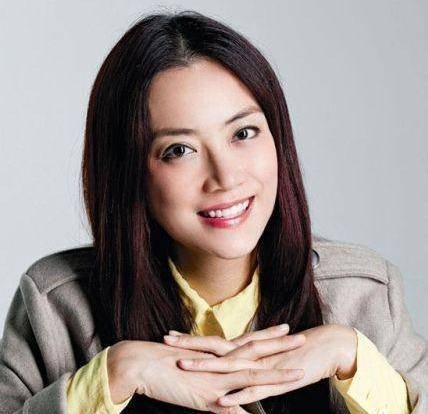 她在谢霆锋身边23年,是香港金牌经纪人,未婚生女与霆锋闹误会_霍汶希