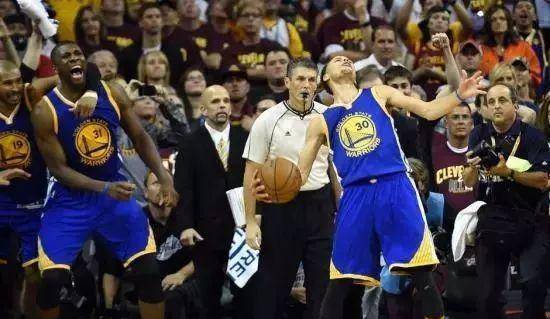 15年NBA总决赛詹皇超神场均：36+13+8！无奈仍被42送回家！米乐M6 M6米乐(图2)