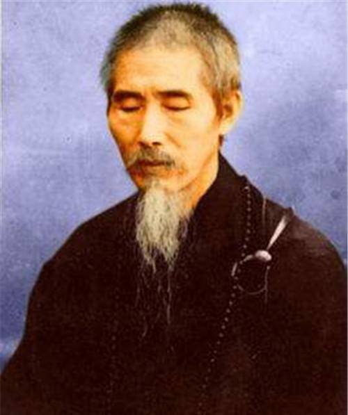 不过,虚云大师成亲后,一直守身如玉,整整两年都和妻子相敬如宾.