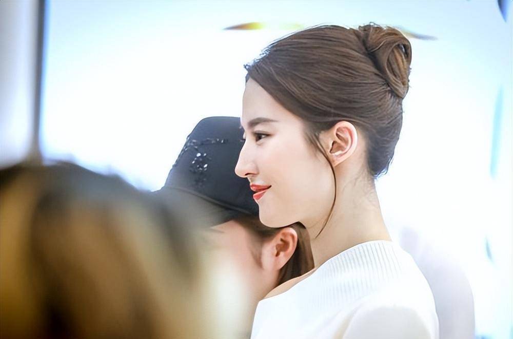 ���̳���7λŮ���ˣ������������ܡ��崿���������ﾹ���� ...