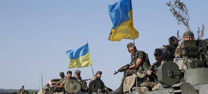乌克兰总统亲赴前线，美国煽风点火，普京一手合纵连横淡定应对