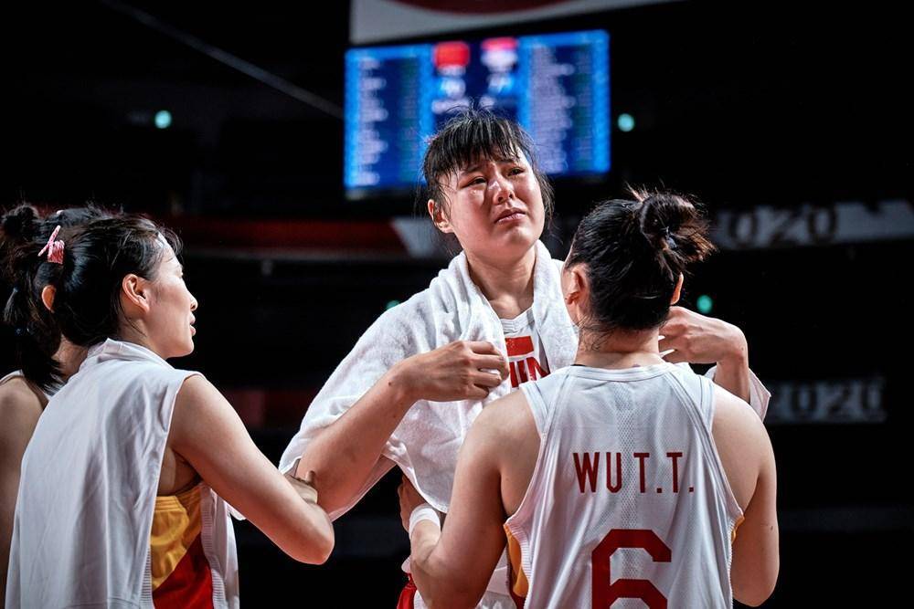 不敌国外女篮获奥运银牌,国外女篮已经全面超越中国女篮?