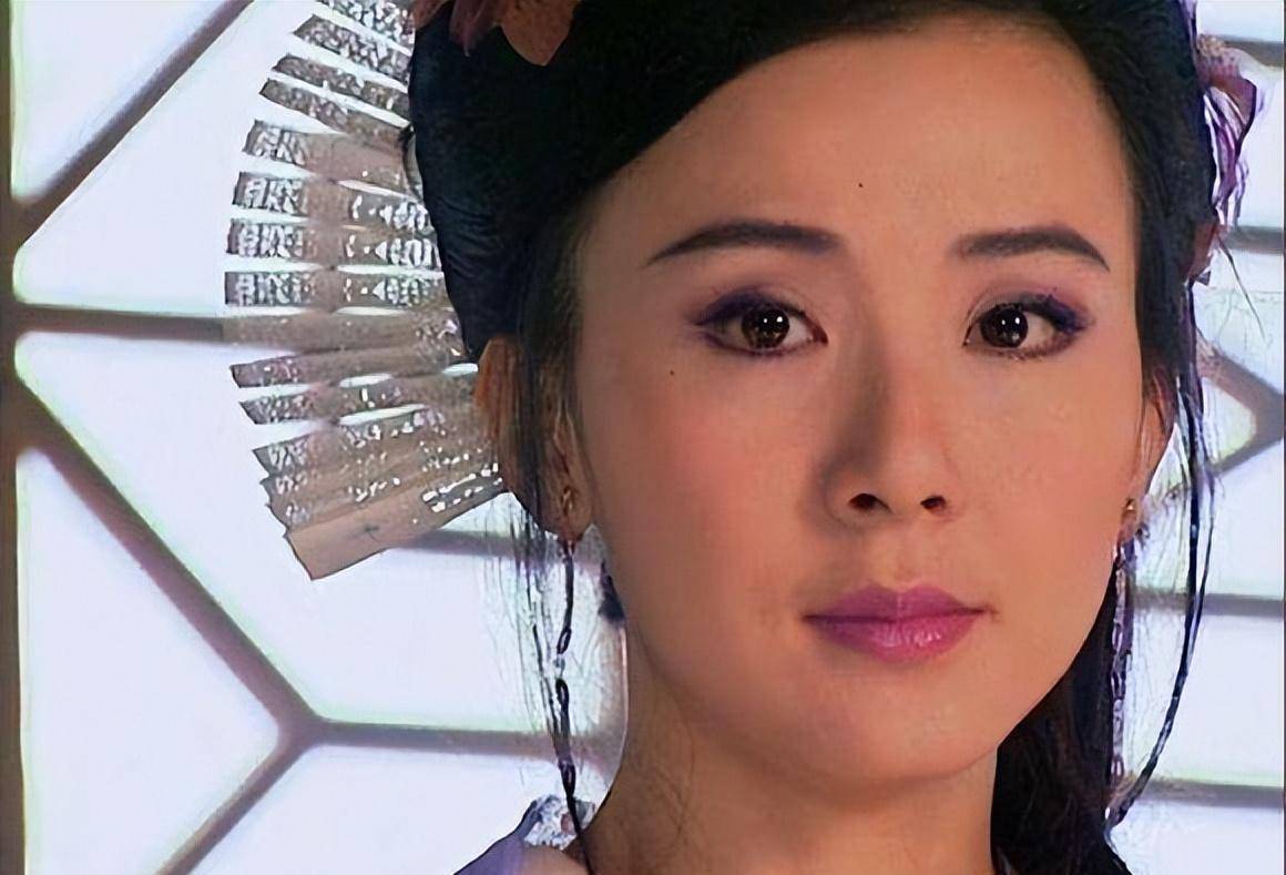 小强诚瑜伽导师：前“米乐M6 M6米乐台湾第一美女”林志玲54岁依旧(图1)