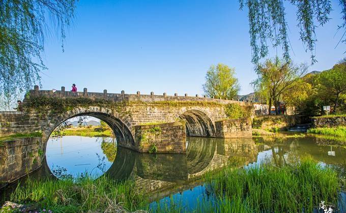 安徽皖南有一座影视村，春色秀美，《万里走单骑 》就在此取景