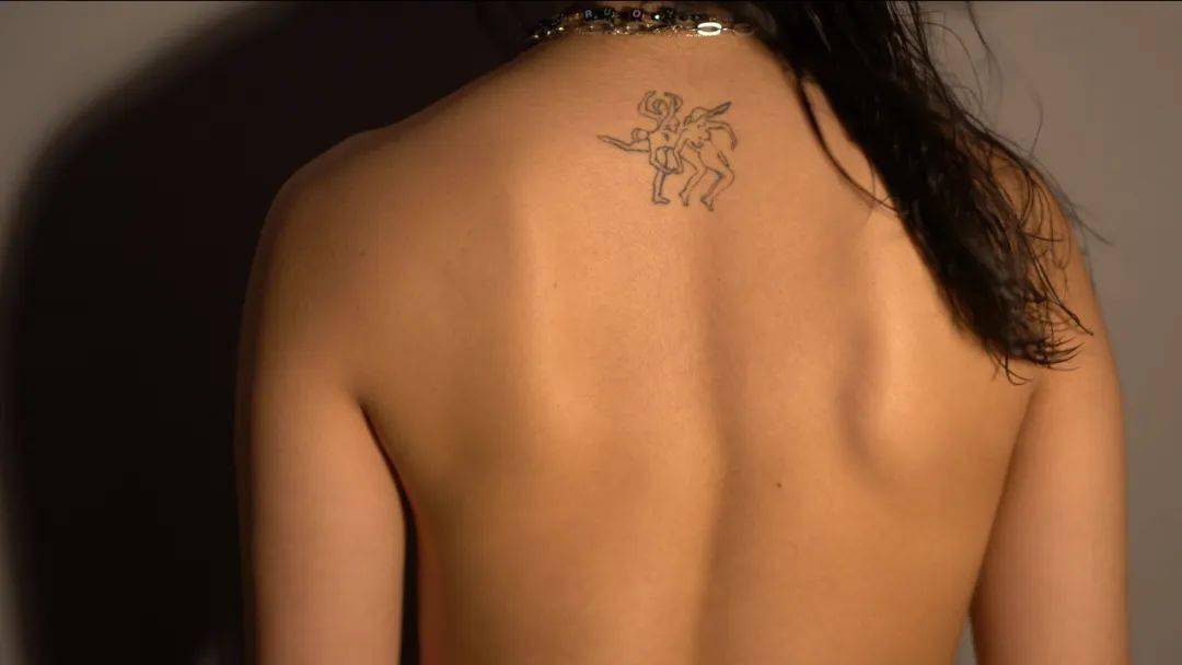 �ھŽ���Ϲ�����Ӱ˫��չ��Ʒ�������䡢�¼��¸�У��