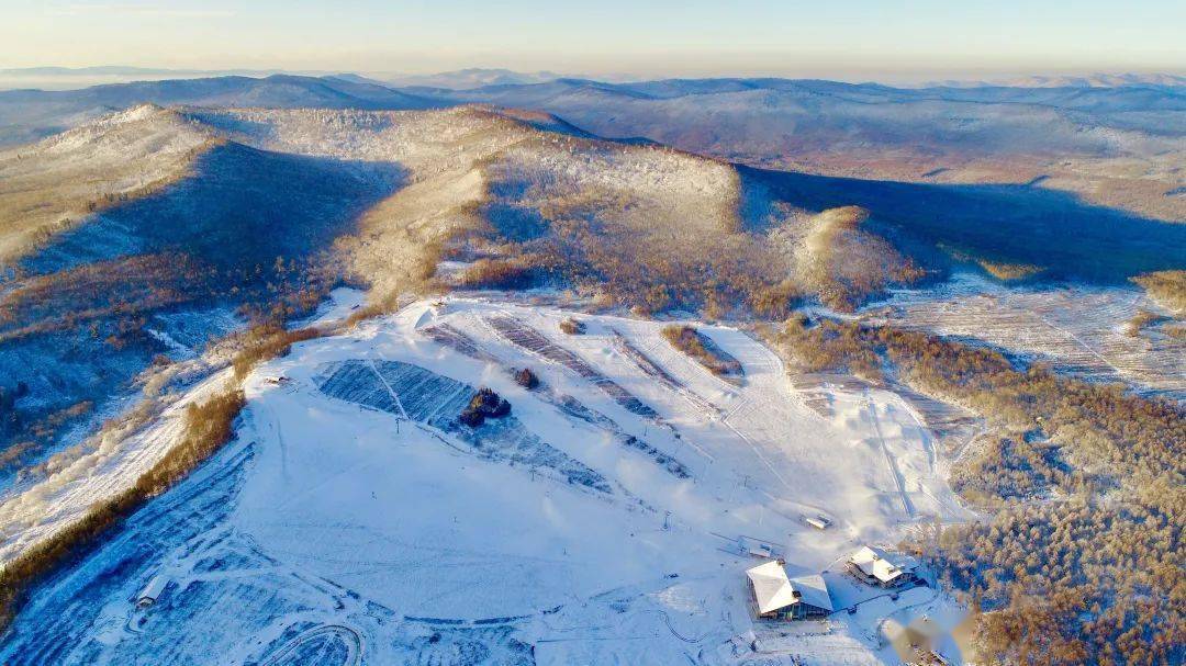 谈球吧体育3家滑雪场大盘点｜“开板日”就在眼前精彩不容错过！(图33)