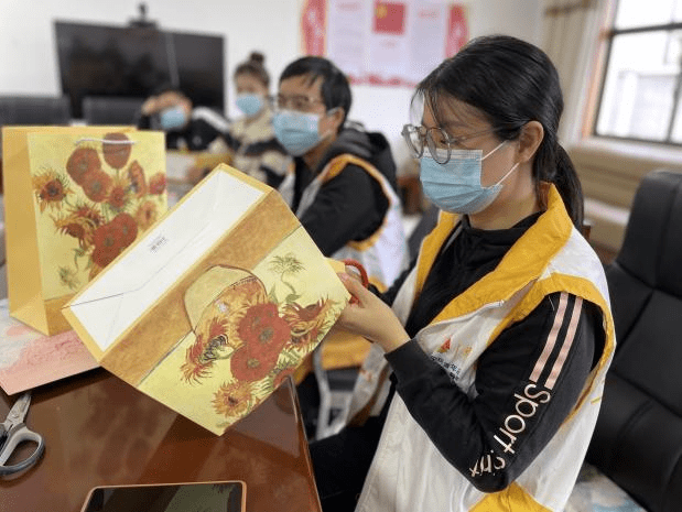 2022年江寧區(qū)“七彩志愿社區(qū)行”志愿服務(wù)活動(dòng)走進(jìn)高莊社區(qū) 第3張 2022年江寧區(qū)“七彩志愿社區(qū)行”志愿服務(wù)活動(dòng)走進(jìn)高莊社區(qū) 第3張