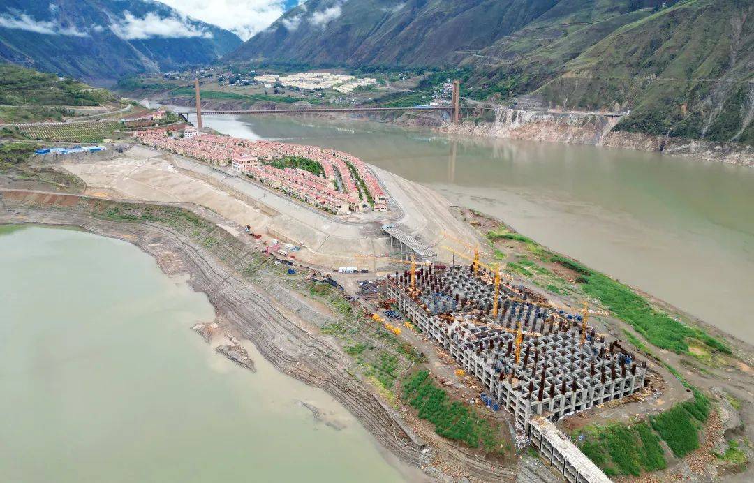 建设中的东川港。据东川区交通运输局消息，自2020年开工以来，东川港项目