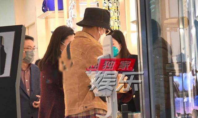 49����Ⱥ�ϡ��Я���������������Ʒ���������������� ...