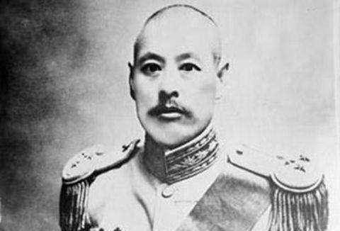 气的杨宇霆怒目圆睁道"那你就等着死吧"说完拂袖而去,铩羽而归.