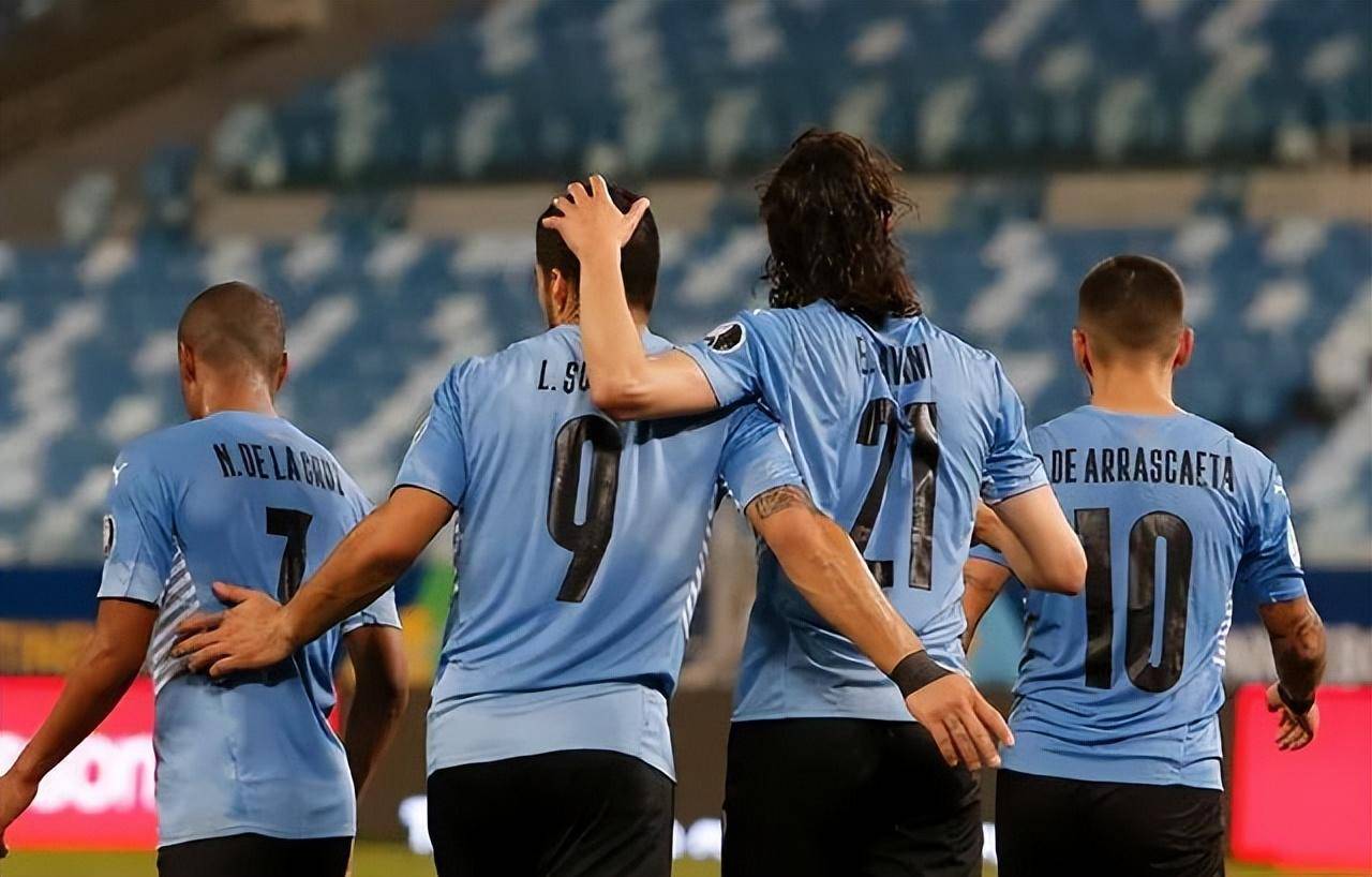 比没有资格还糟糕！乌拉圭围攻裁判禁赛下场比赛提前降温？