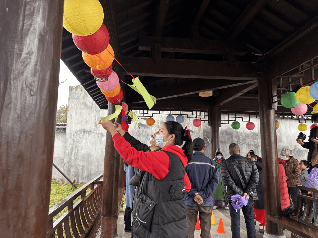 新春走下层丨浙江嘉兴惠民送“福”