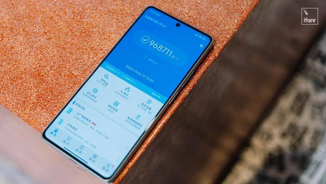 Redmi Note 12 Turbo 首发：1999 起！从大屏到大屏旗舰