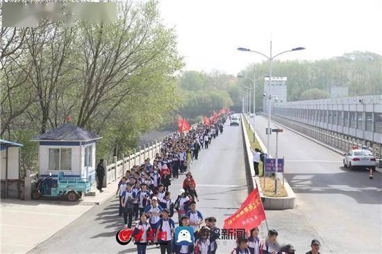 潍坊市奎文区圣卓尝试学校：远足课程，感触感染行走的力量