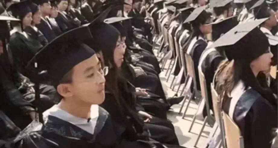 10岁上大学16岁读博，“神童”张炘炀现状：卡里就剩几千块