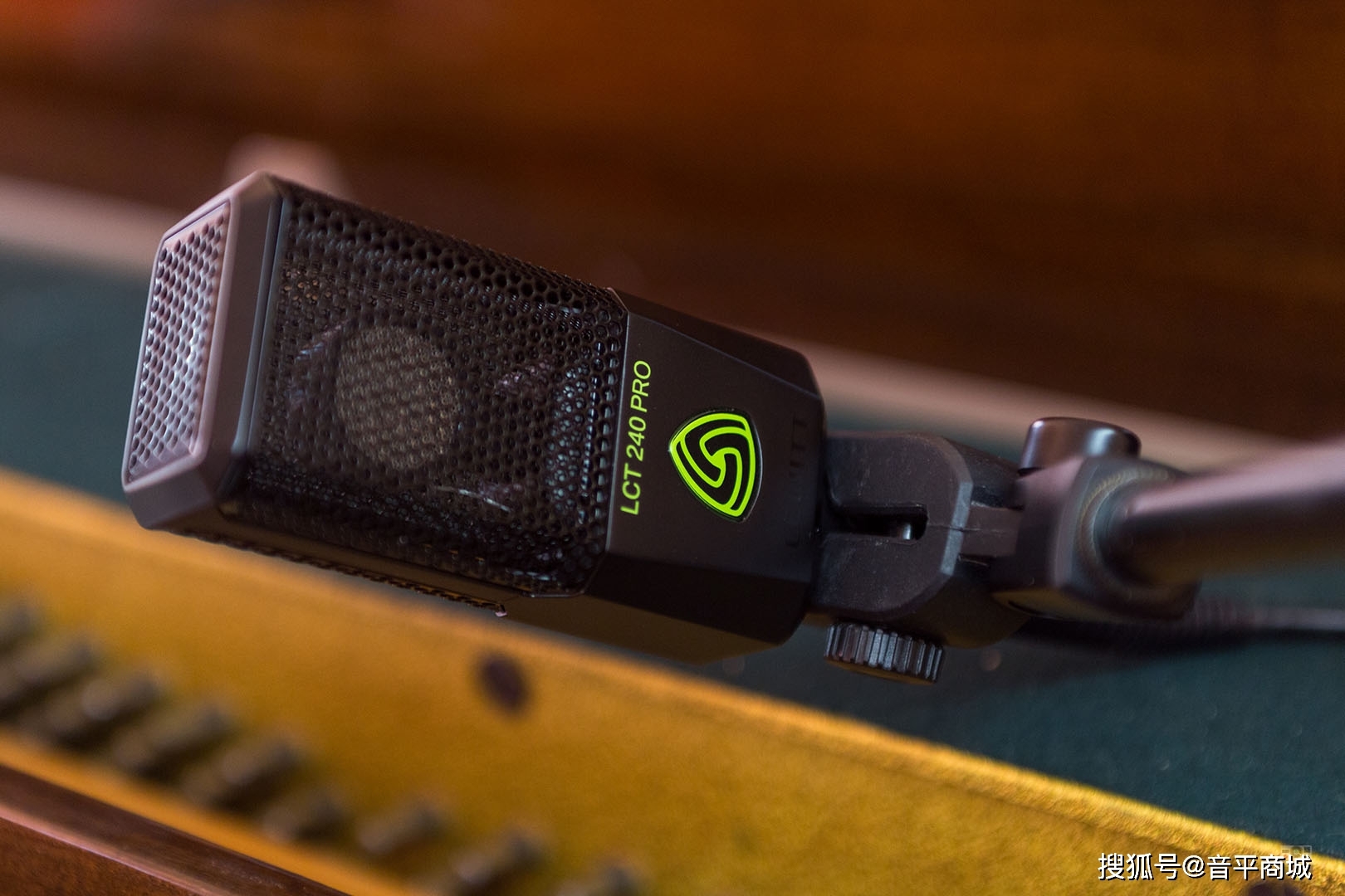 莱维特lct240pro麦克风怎么样听听主播怎么说