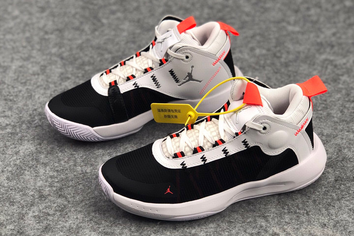 乔丹aj34黑白红 air jordan jumpman 2020 pf 低帮缓震运动篮球鞋