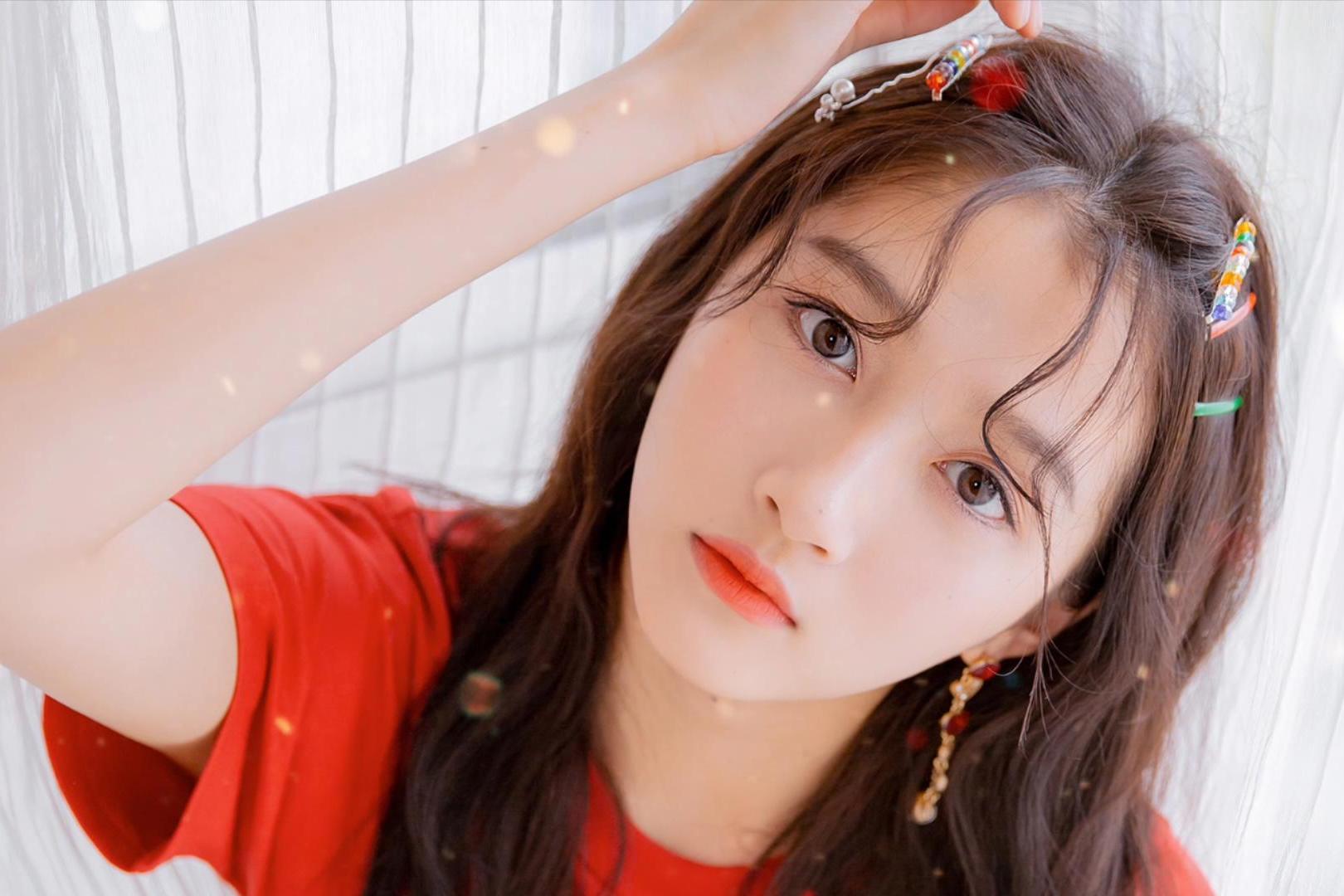 关晓彤京城格格国民闺女