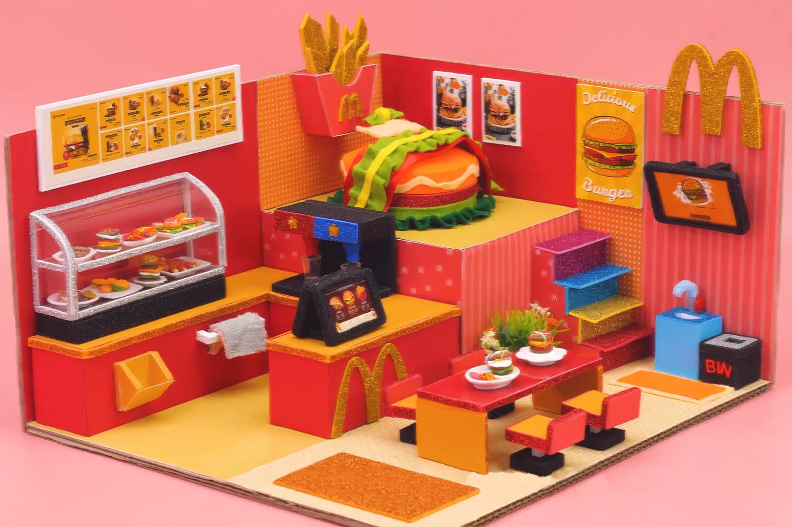 diy迷你娃娃屋麦当劳的超大汉堡屋