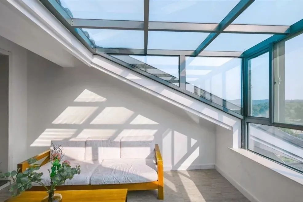 原创 吴王携西施避暑的地方还有这样一家民宿,特色阳光房,400平大花园