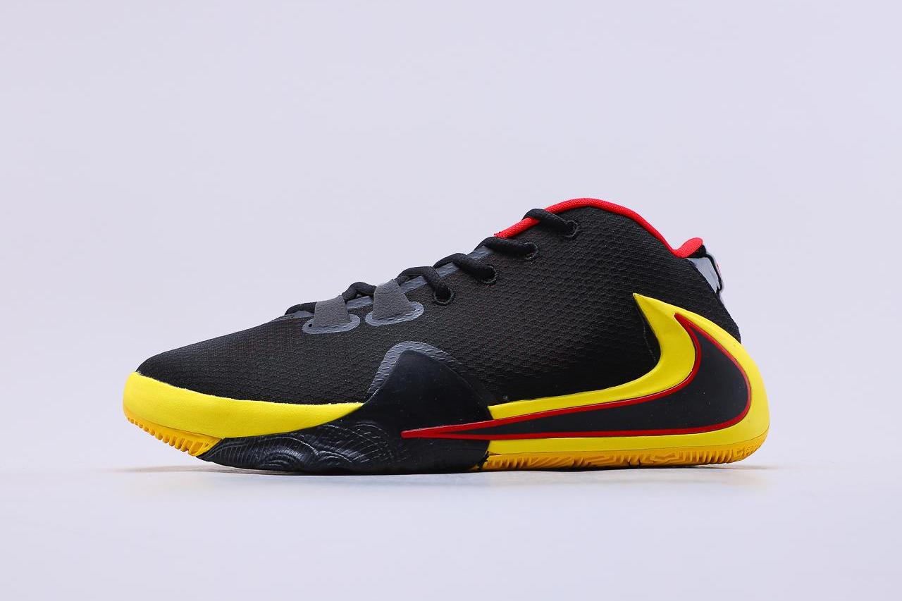 霸气外露的字母哥一代,海外版黑黄配色,不敢小觑的实战性!