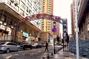 95后河南小伙返乡创业 半年淘宝卖出百万元劳保鞋