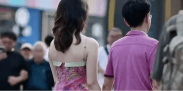 街拍中被凝视的女性，无处可逃