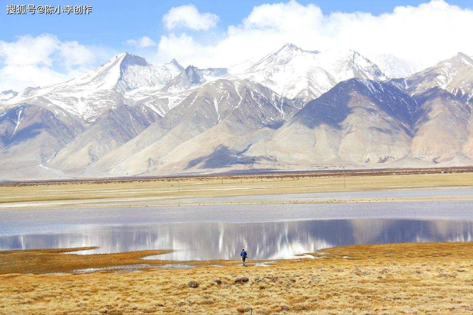 噶尔县,位于西藏最西部,平均海拔4500米以上,属高原亚寒带干旱气候区.