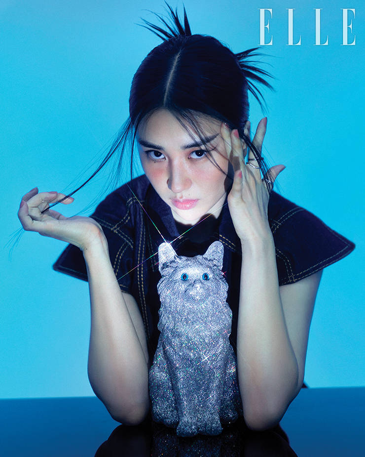 朴河宣elle杂志写真曝光宿醉妆复古又女王