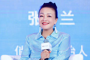 张兰希望85岁前披上婚纱 称爱情最重要