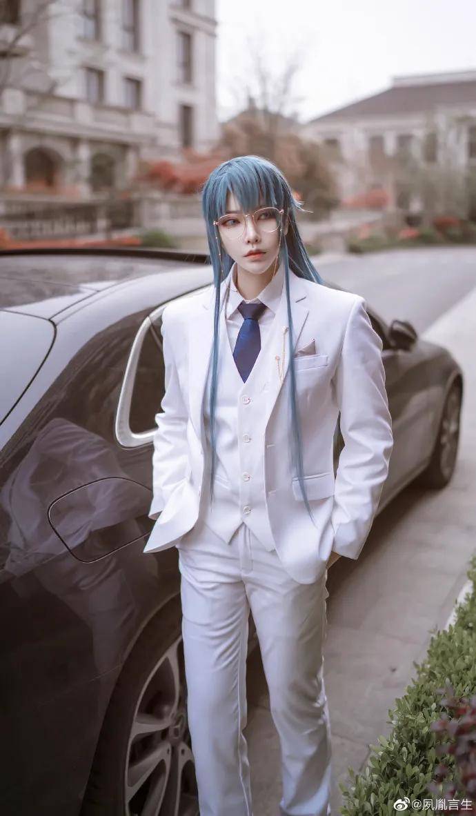 侧颜绝杀,《不健全关系》滕瑞雨cos,帅到我眼睛无法离开