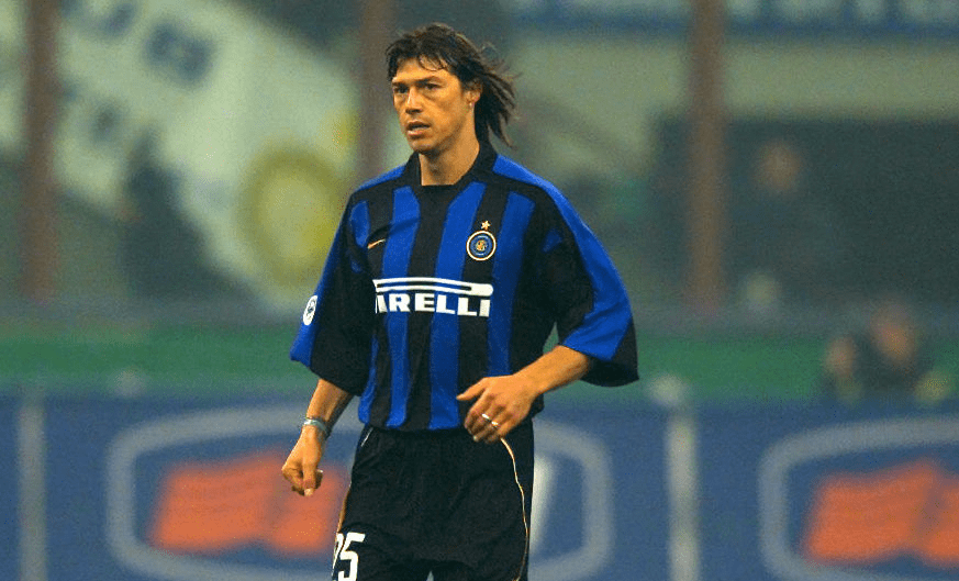 因挤掉雷东多被阿根廷球迷骂为"爬虫",又成为克雷斯波的添头_阿尔梅达