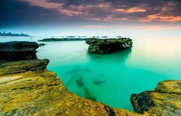 十色的海底彩带而舞动在涠洲岛潜水最美潜水据说这里的建筑都是用珊瑚