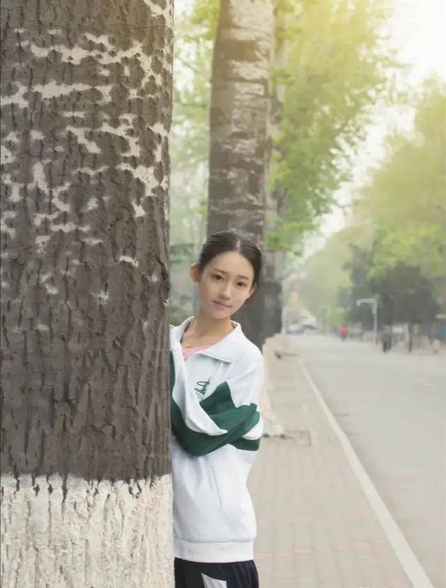 95后张雨婷与丈夫扯证未孕被绿地集团70高管捷足先登怀上高管孩子