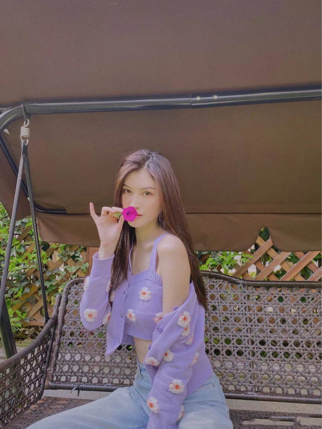 一周回顾 | 付欢欢拍摄《vogue》新刊 何穗变身花园精灵