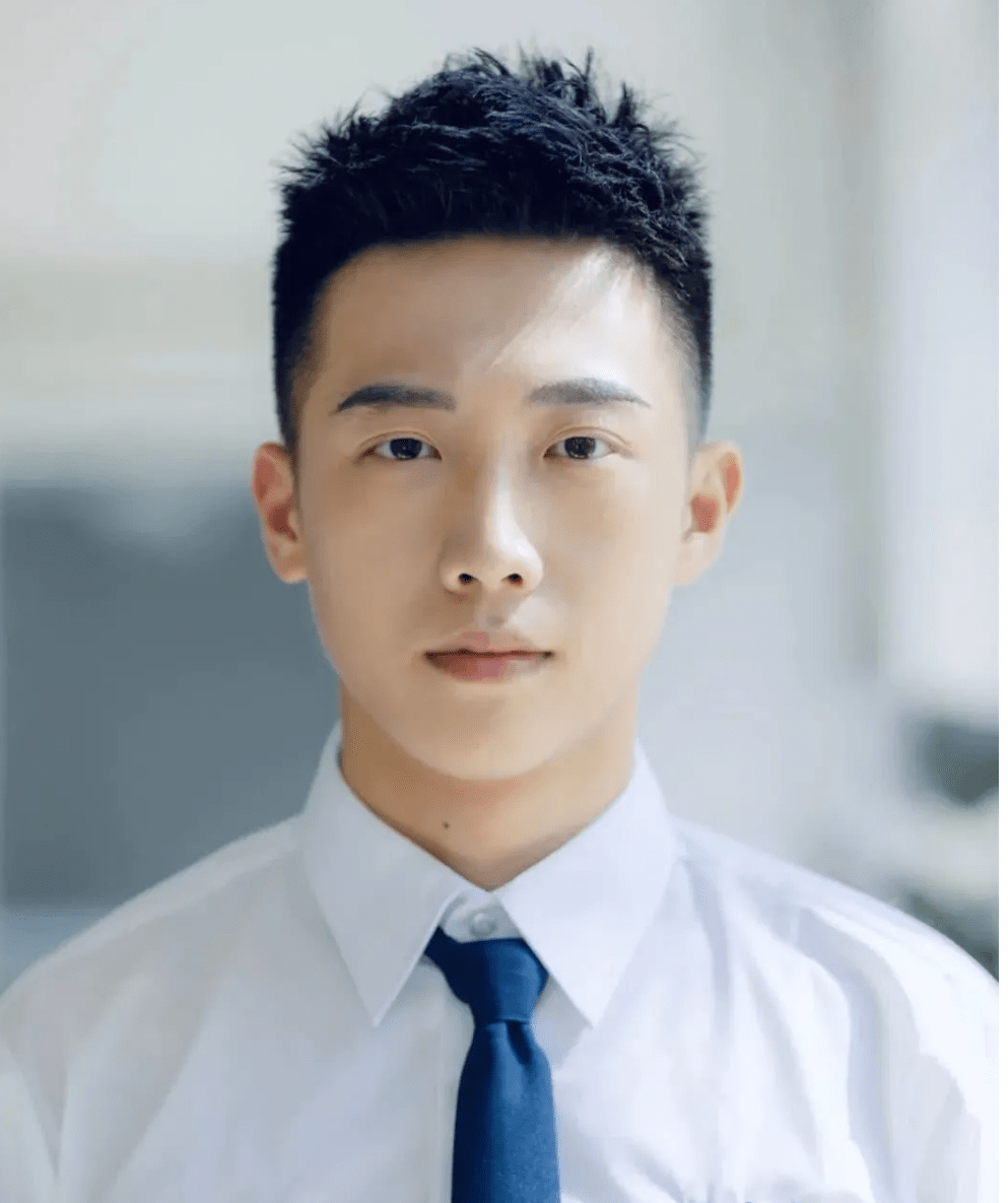 魏晨官宣结婚带火寸头男发,帅气又精神,清爽爽好打理