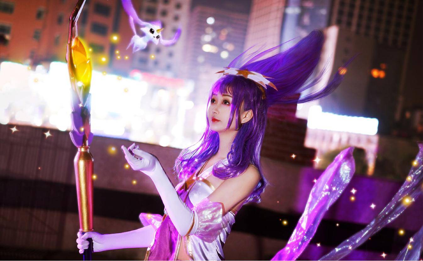 卫者可亡,星魂不灭,在魔法少女这个系列的皮肤中,都是带着梦幻色彩