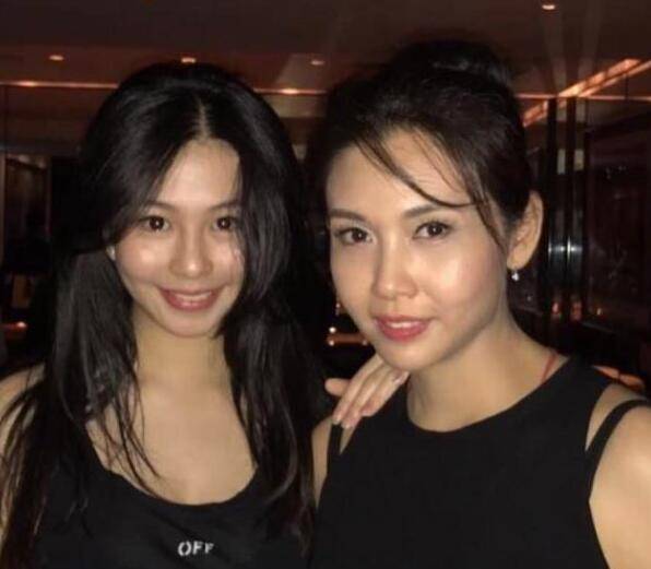 给王晶当了10年小三,因舒淇而分手,31岁邱淑贞终嫁富豪生活幸福_合作